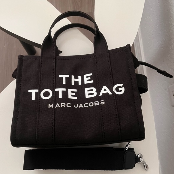 Marc Jacobs Handbags - Marc Jacobs The Canvas Small Tote Bag Black Crossbody Bag Authentic